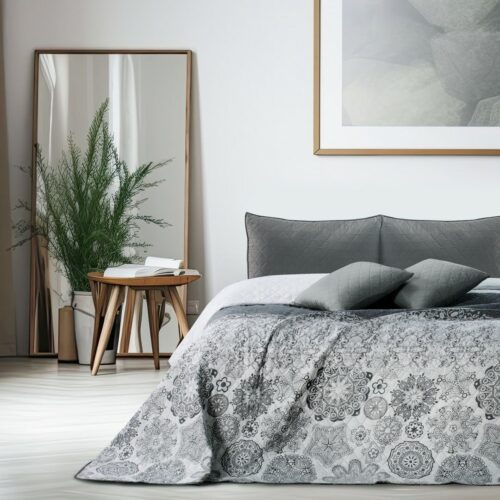 Ágytakaró ALHAMBRA szürke nyomott mikroszálas 260x280 DecoKing