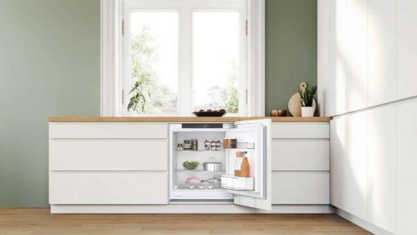 Bosch KUR21VFE0 Beépíthető hűtőszekrény