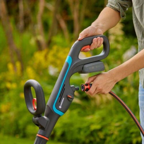 Gardena AquaBrush Akkumulátoros  tisztító Universal 04/18V P4A ak...