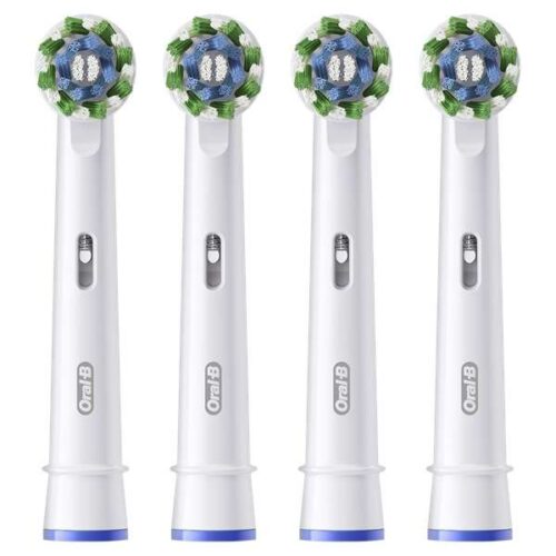 Oral-B Cross Action Pótfej - 4 db